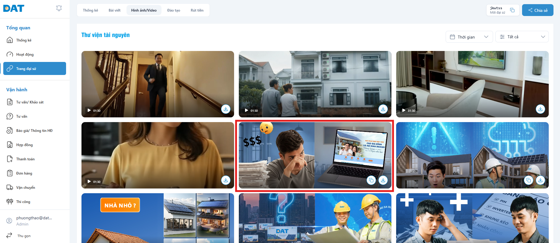 Chọn hình ảnh hoặc video phù hợp